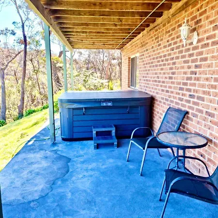 Narrow Neck Lodge-3